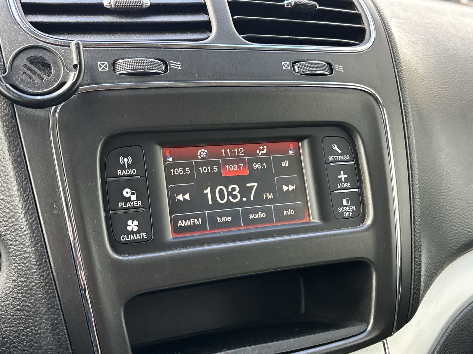 Used 2017 Dodge Journey SXT w/ Comfort/Convenience Group FWD image 13