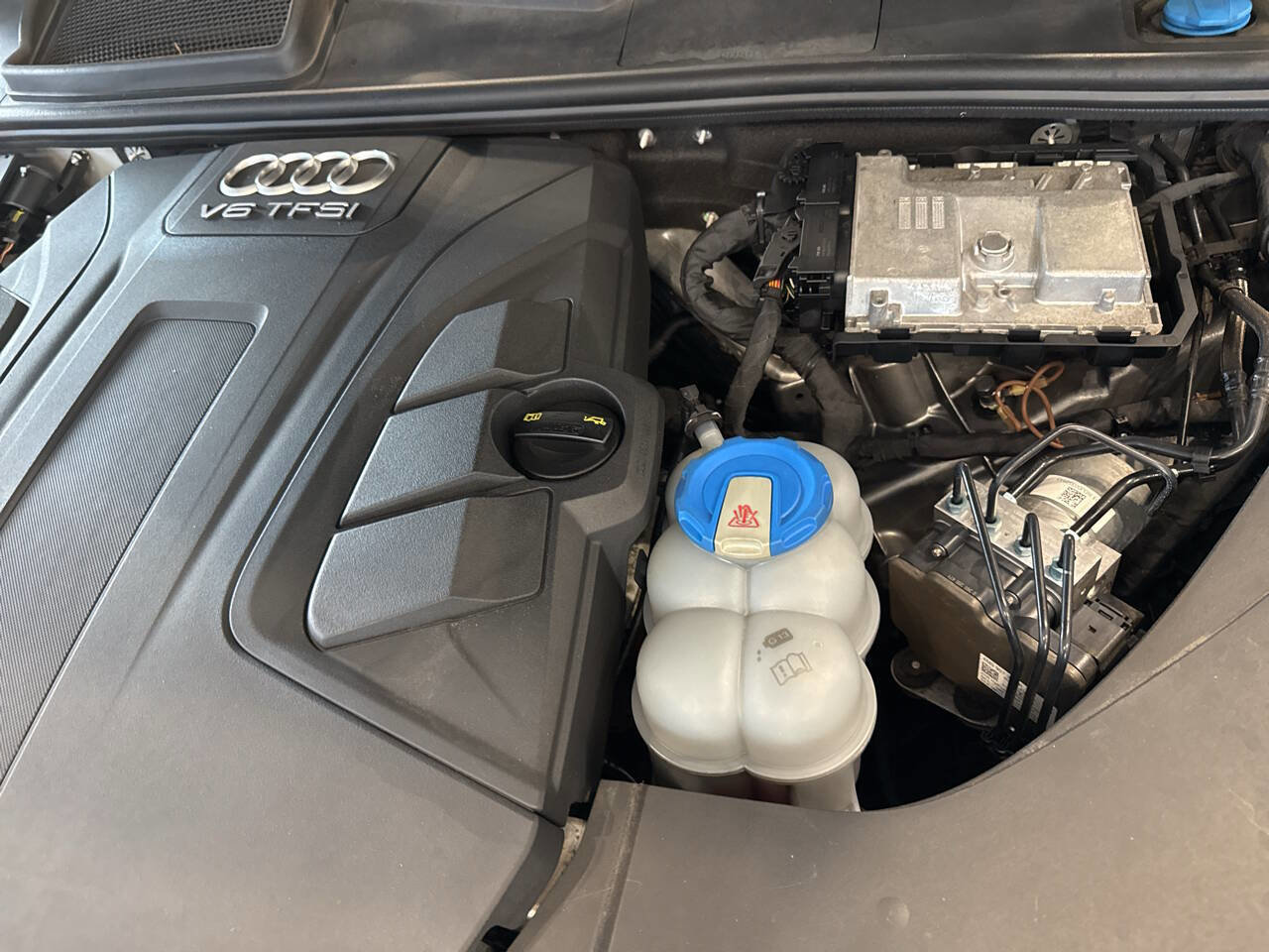 Used 2017 Audi Q7 3.0T Premium Plus image 55