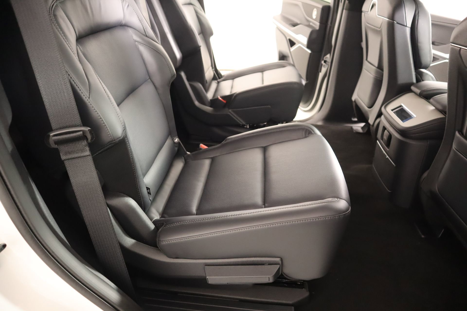 New 2026 Lincoln Navigator Reserve image 16