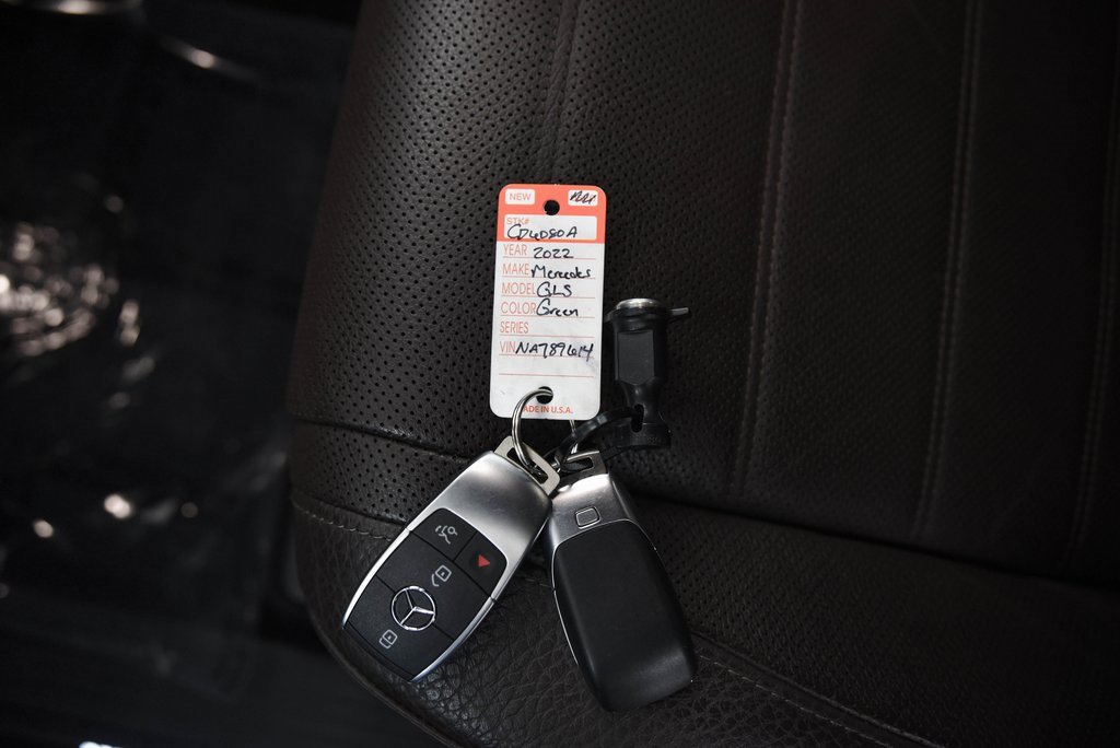 Used 2022 Mercedes-Benz GLS 450 4MATIC image 26