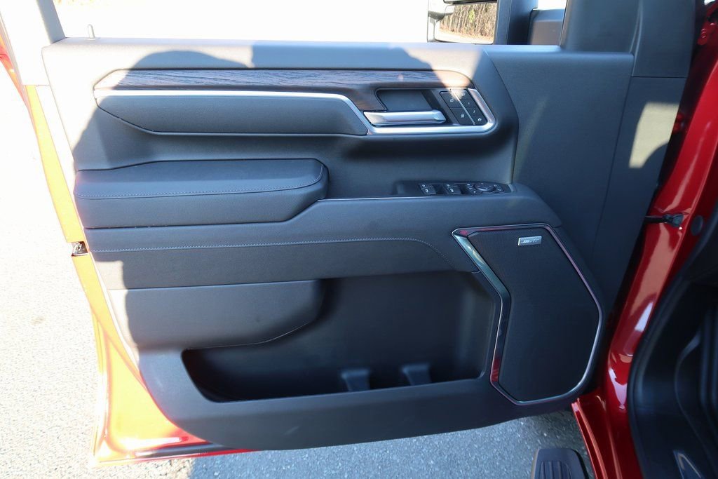 New 2026 GMC Sierra 2500 SLT w/ SLT Premium Package image 12