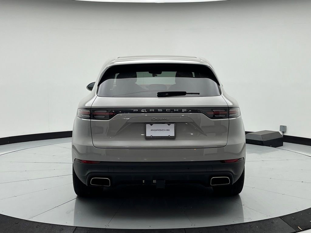 Used 2023 Porsche Cayenne image 10
