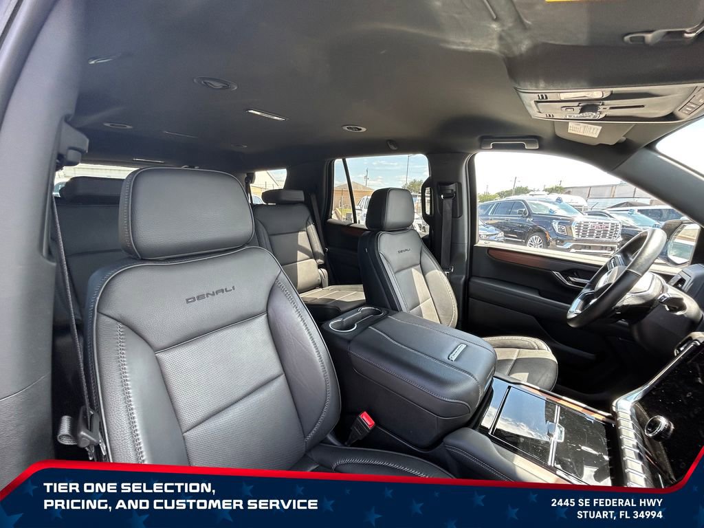 Used 2025 GMC Yukon Denali RWD image 15