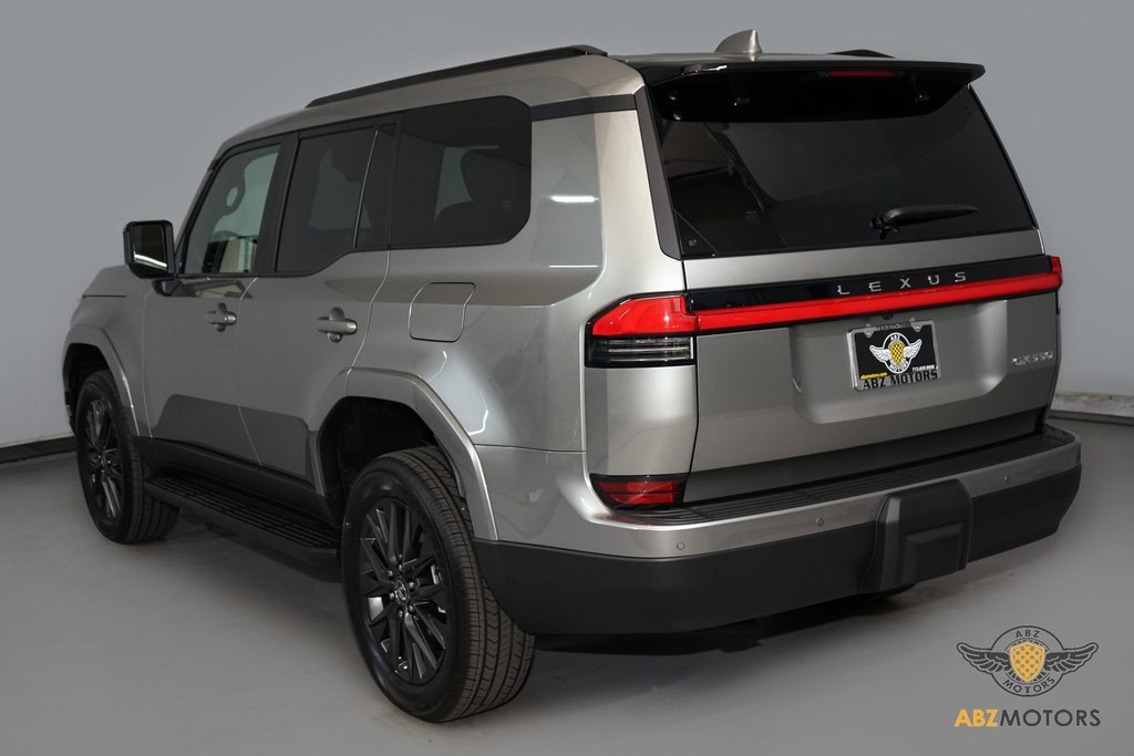 Used 2025 Lexus GX 550 image 7