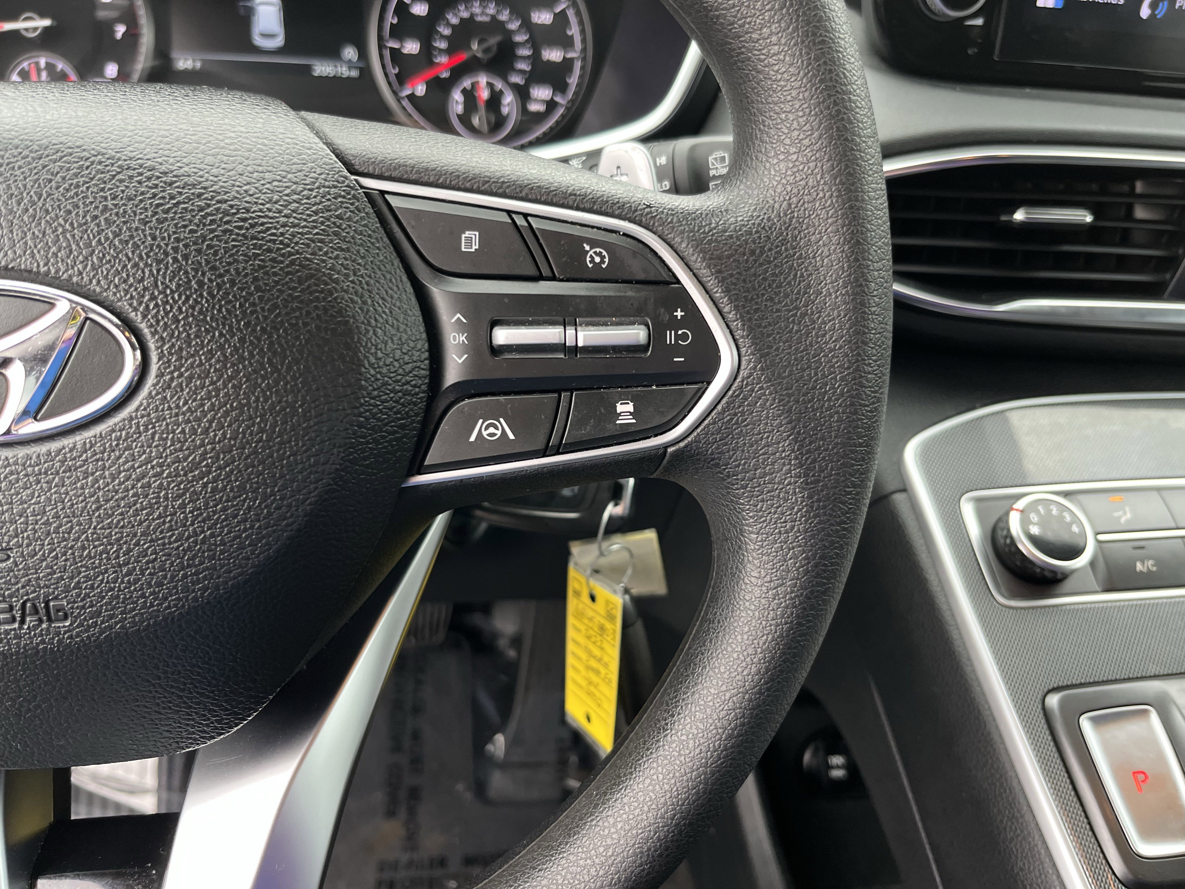 Certified 2022 Hyundai Santa Fe SE image 18