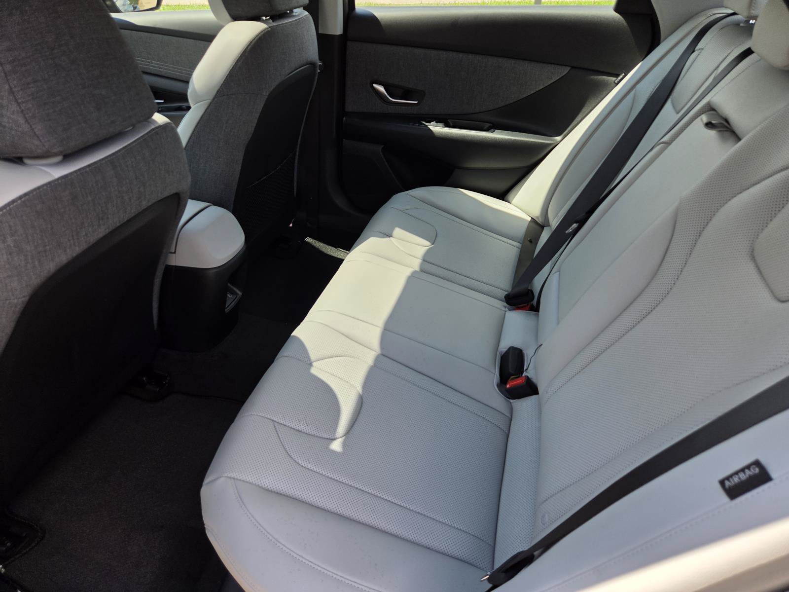 New 2026 Hyundai Elantra Limited FWD image 11