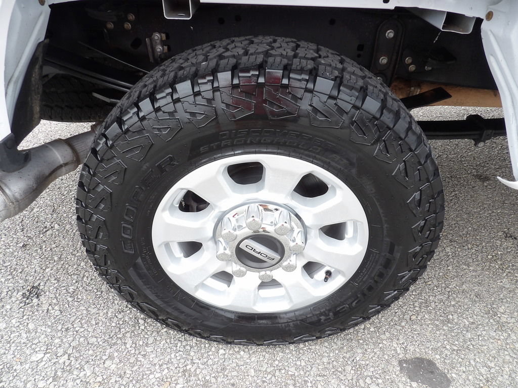 Used 2024 Ford F250 XLT w/ FX4 Off-Road Package AWD/4WD image 53