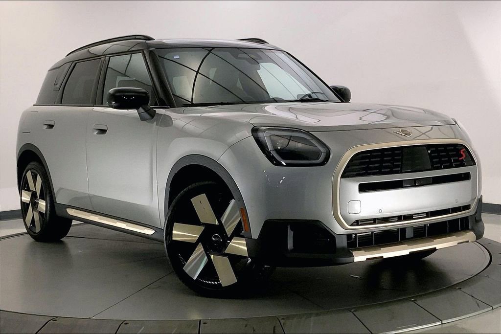 Certified 2025 MINI Cooper Countryman S w/ Comfort Package Max AWD/4WD image 32