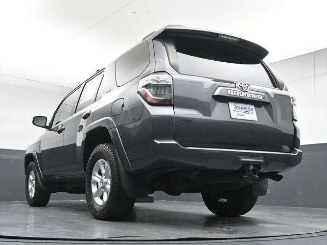 Used 2022 Toyota 4Runner SR5 Premium w/ Moonroof Package AWD/4WD image 29