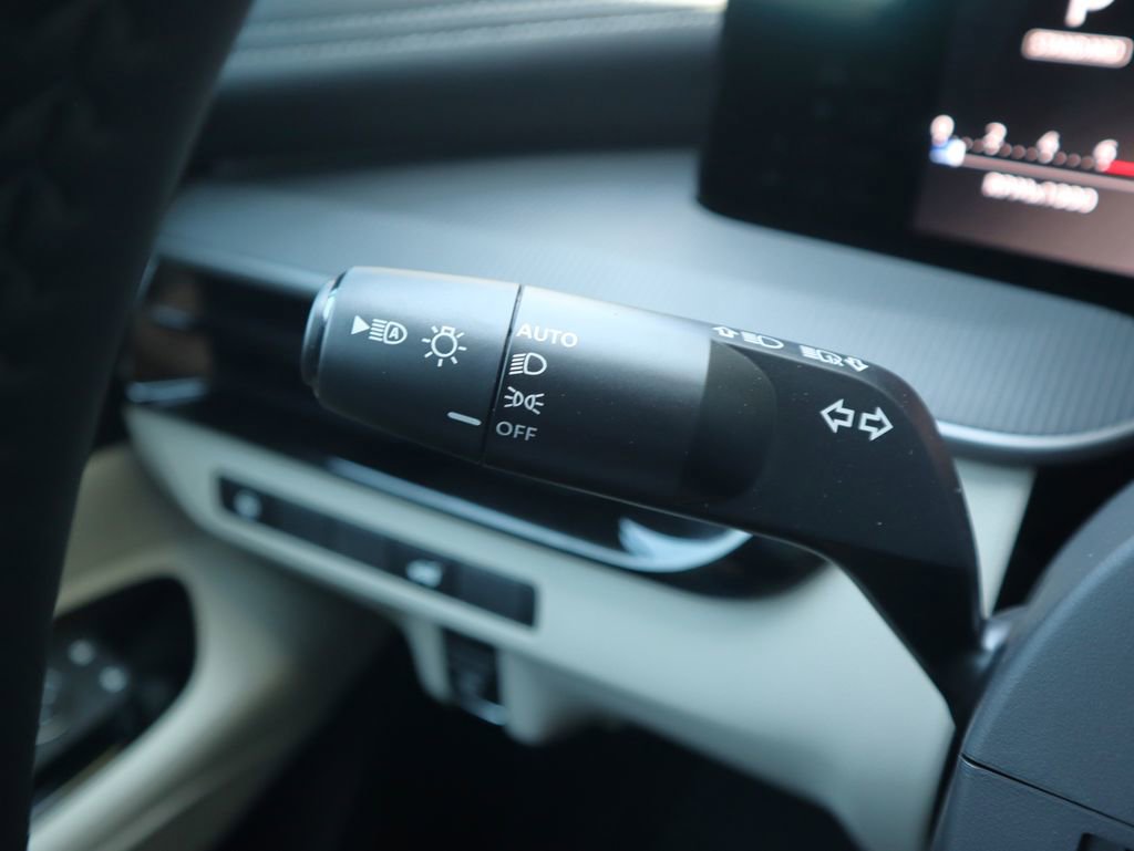 New 2025 Nissan Murano SV w/ Cargo Package image 21