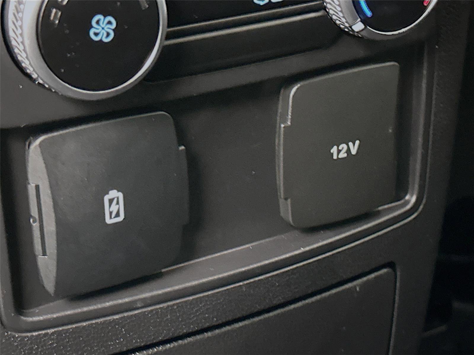 Used 2024 Ford Explorer XLT w/ Equipment Group 202A image 24