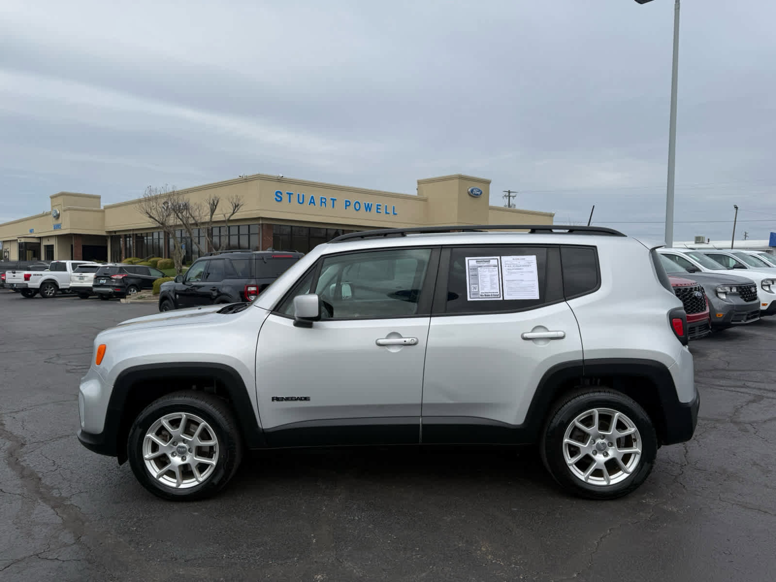 Used 2020 Jeep Renegade Latitude image 25