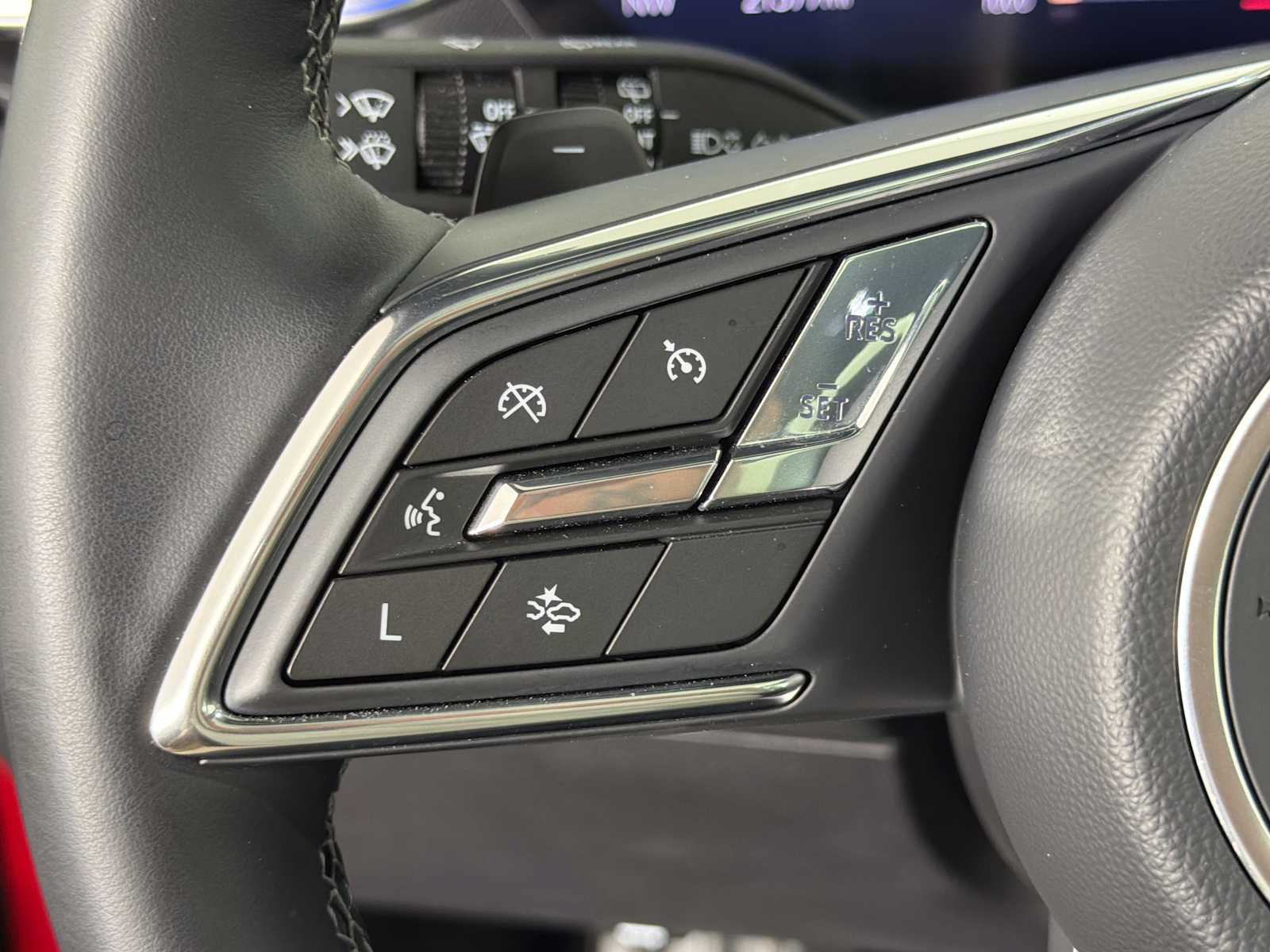 Used 2025 Buick Enclave Sport Touring w/ Power Package FWD image 27