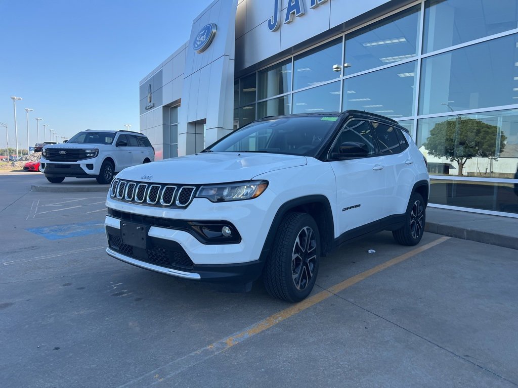 Used 2024 Jeep Compass Limited image 1