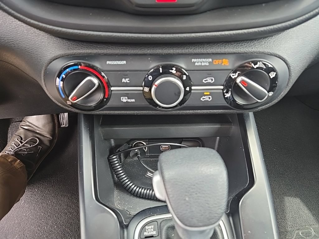 Used 2022 Kia Soul LX w/ Technology Package FWD image 10