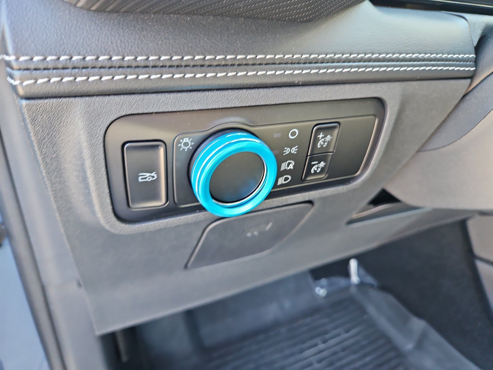 Used 2024 Ford Mustang Premium RWD image 18