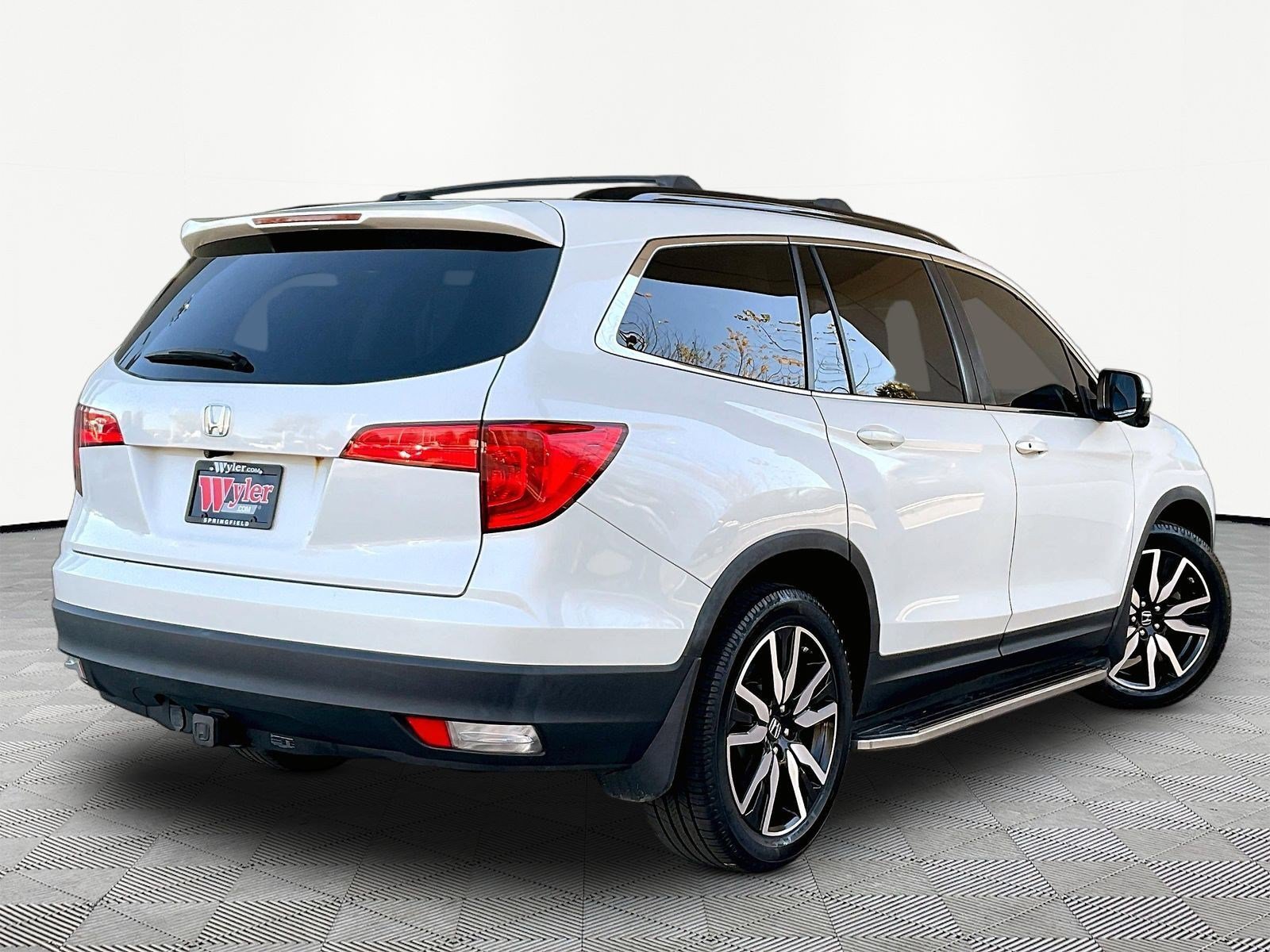 Used 2017 Honda Pilot EX-L image 6