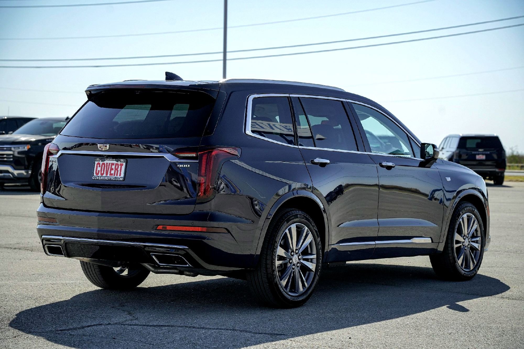 Used 2025 Cadillac XT6 Premium Luxury image 6