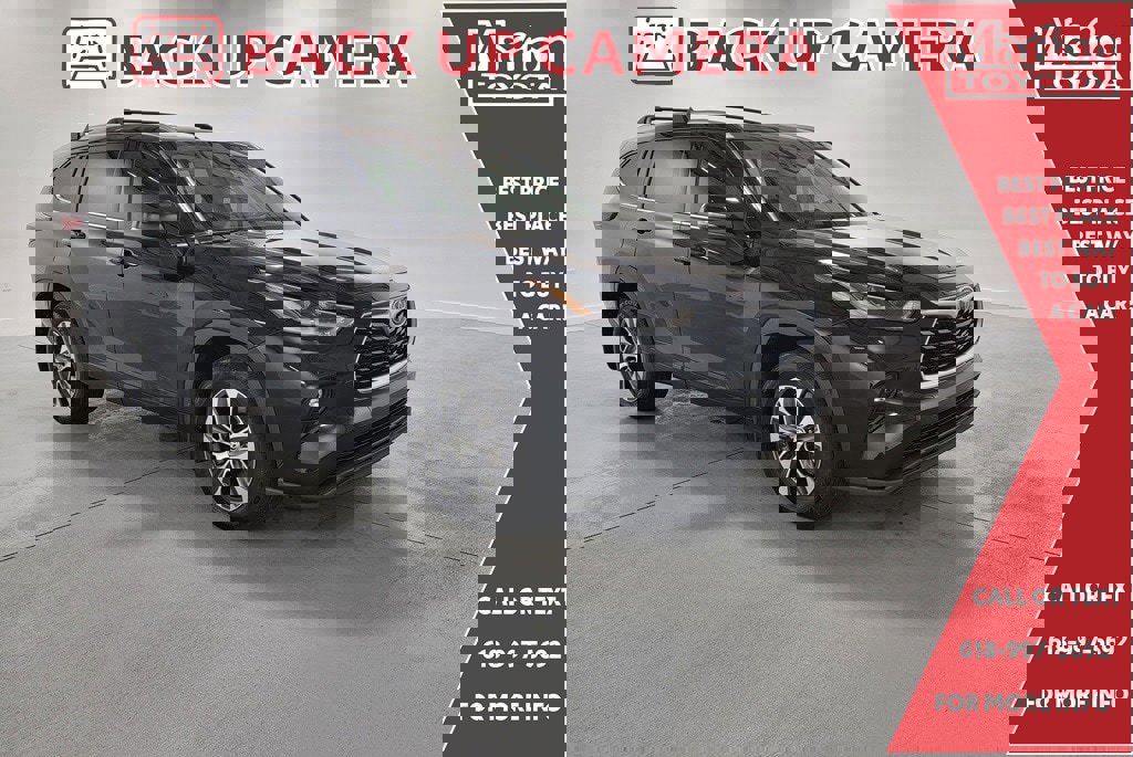 Used 2021 Toyota Highlander XLE