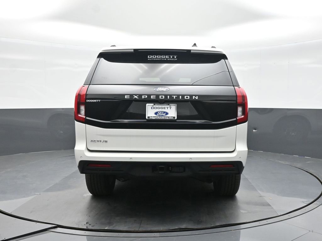 New 2026 Ford Expedition Active image 5