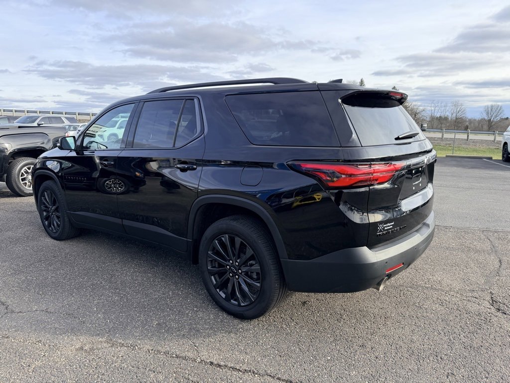 Used 2023 Chevrolet Traverse RS image 4