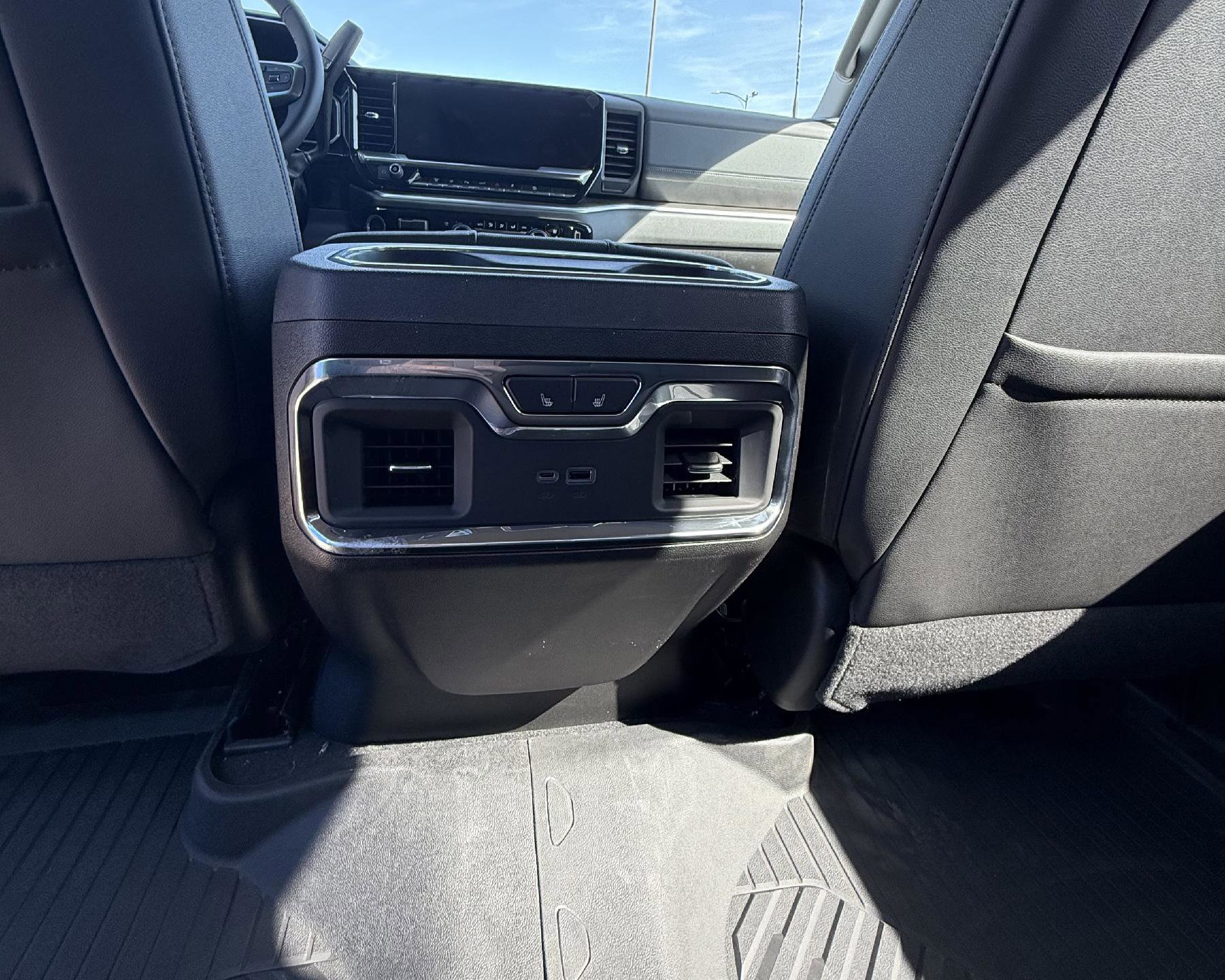 New 2026 Chevrolet Silverado 2500 LTZ w/ LTZ Premium Package AWD/4WD image 6