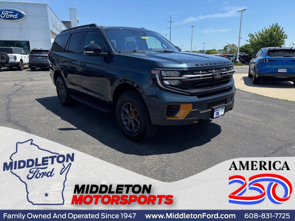 Used 2025 Ford Expedition Tremor AWD/4WD image 1