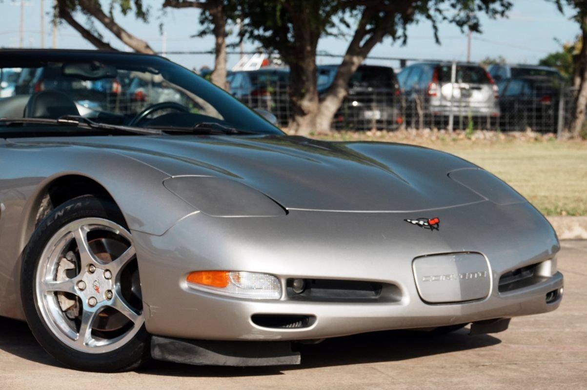 Used 2002 Chevrolet Corvette Convertible w/ Preferred Equipment Group2 RWD image 13