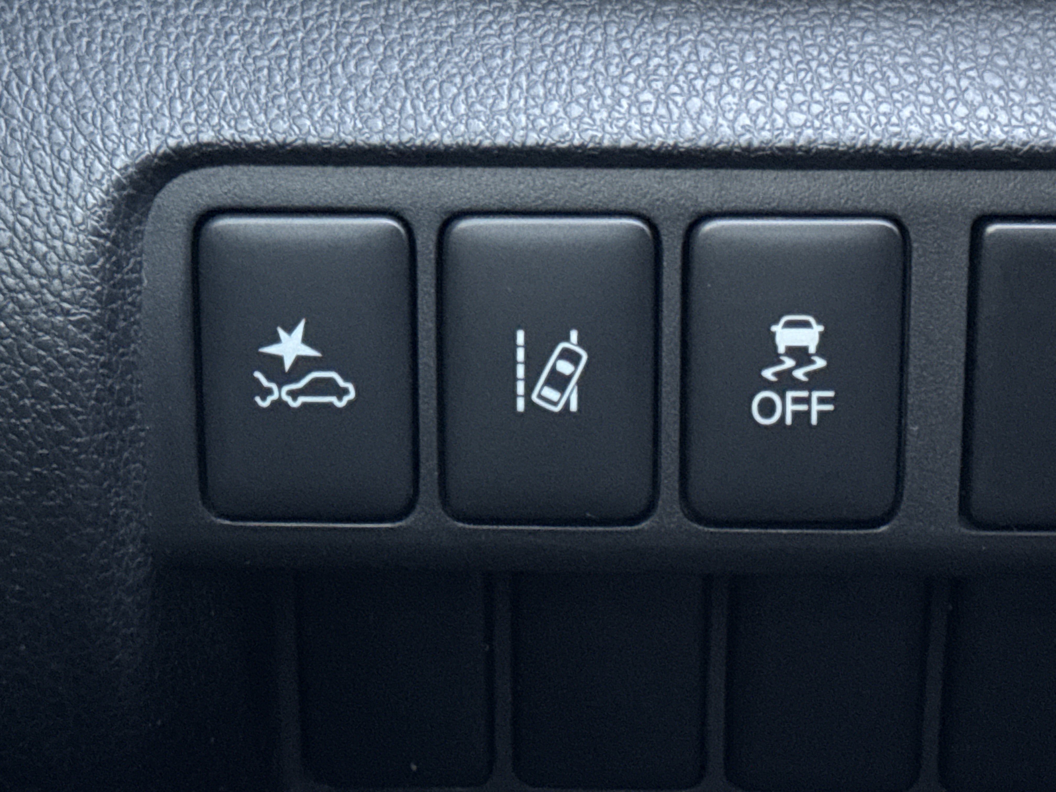Used 2022 Mitsubishi Eclipse Cross LE image 22