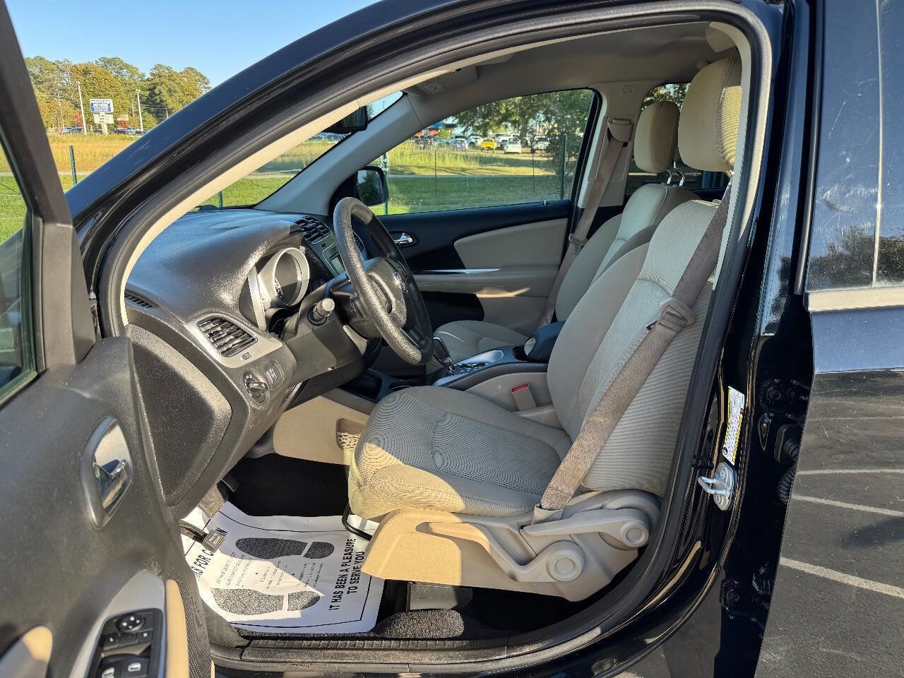 Used 2018 Dodge Journey SXT image 11