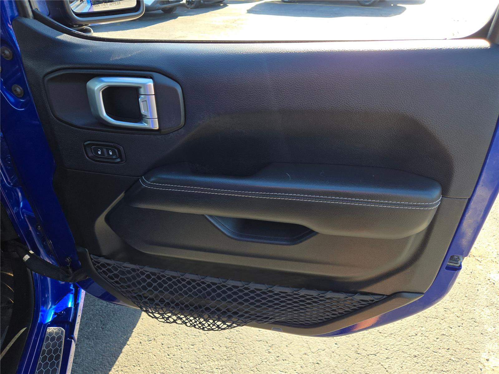 Certified 2018 Jeep Wrangler Unlimited Sahara image 6