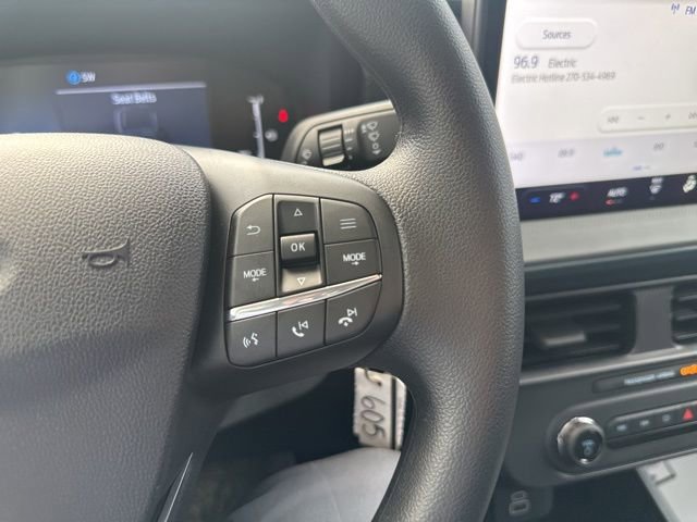 New 2025 Ford Maverick XL w/ Equipment Group 101A image 38