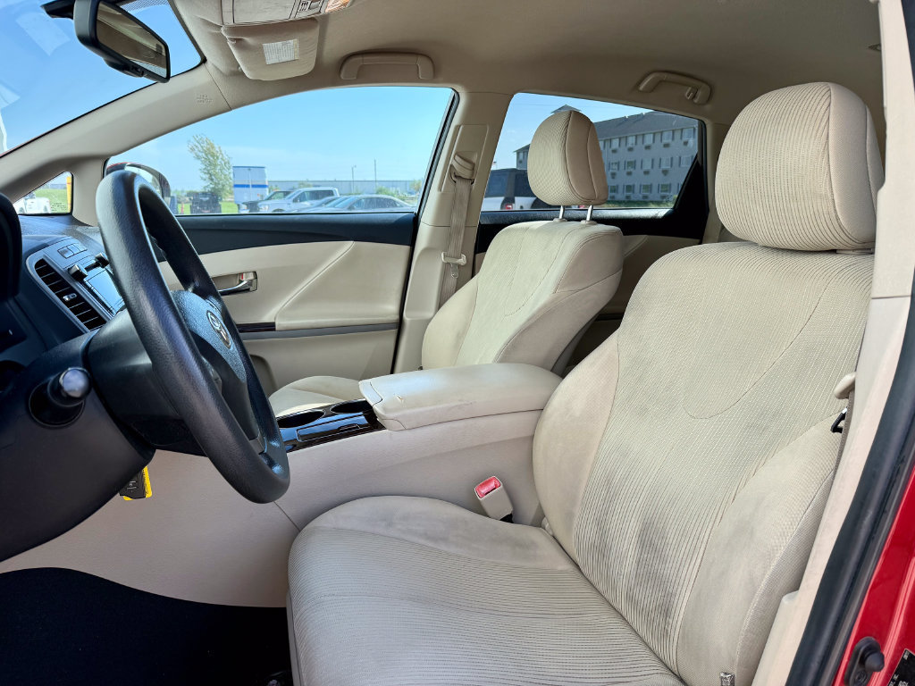 Used 2011 Toyota Venza FWD image 11