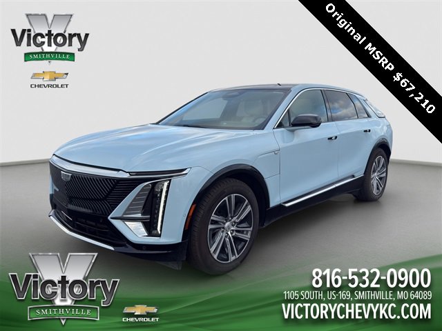 Used 2024 Cadillac Lyriq Luxury w/ LPO, Floor Liner Package image 1