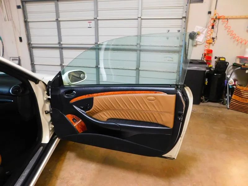 Used 2008 Mercedes-Benz CLK 350 Coupe image 39