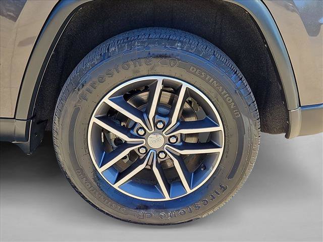 Used 2018 Jeep Grand Cherokee Limited RWD image 24