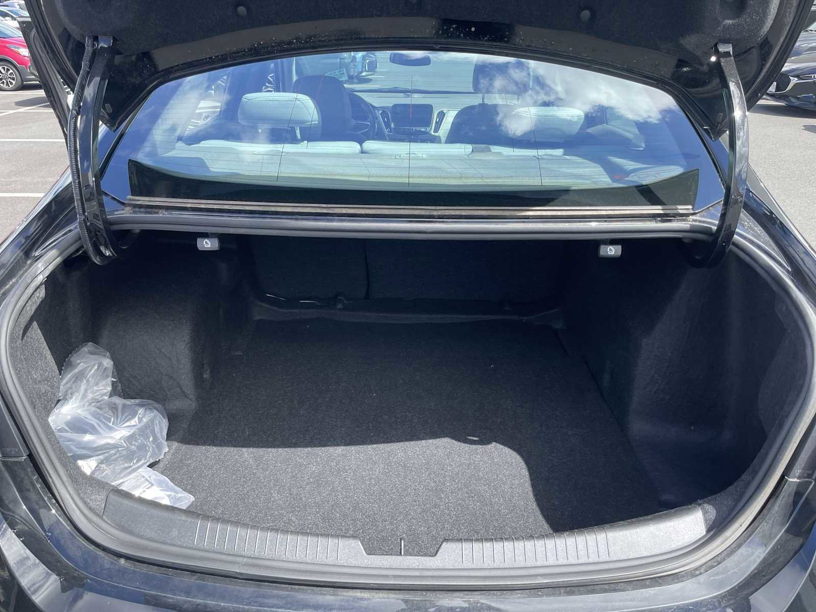 Used 2025 Chevrolet Malibu LT image 19