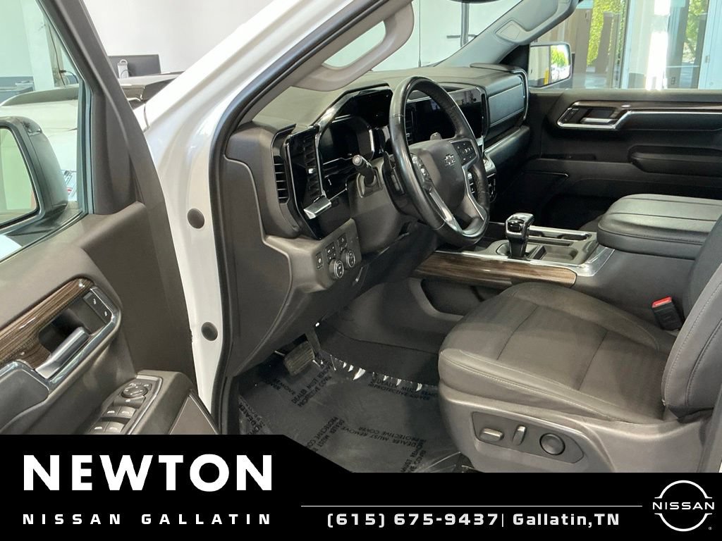 Used 2023 Chevrolet Silverado 1500 LT Trail Boss w/ Protection Package AWD/4WD image 18