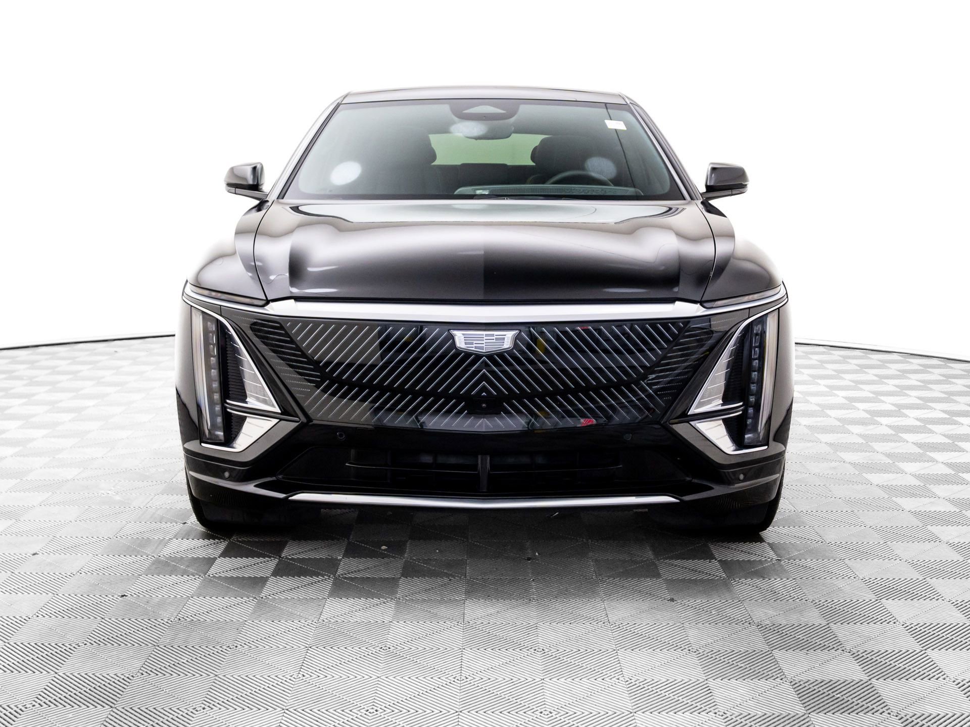 Certified 2025 Cadillac Lyriq Luxury w/ LPO, Floor Liner Package image 10