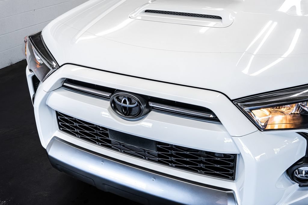 Used 2024 Toyota 4Runner TRD Off-Road Premium w/ Moonroof Package AWD/4WD image 10