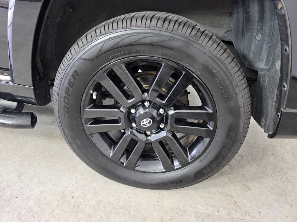 Used 2019 Toyota 4Runner Limited AWD/4WD image 16