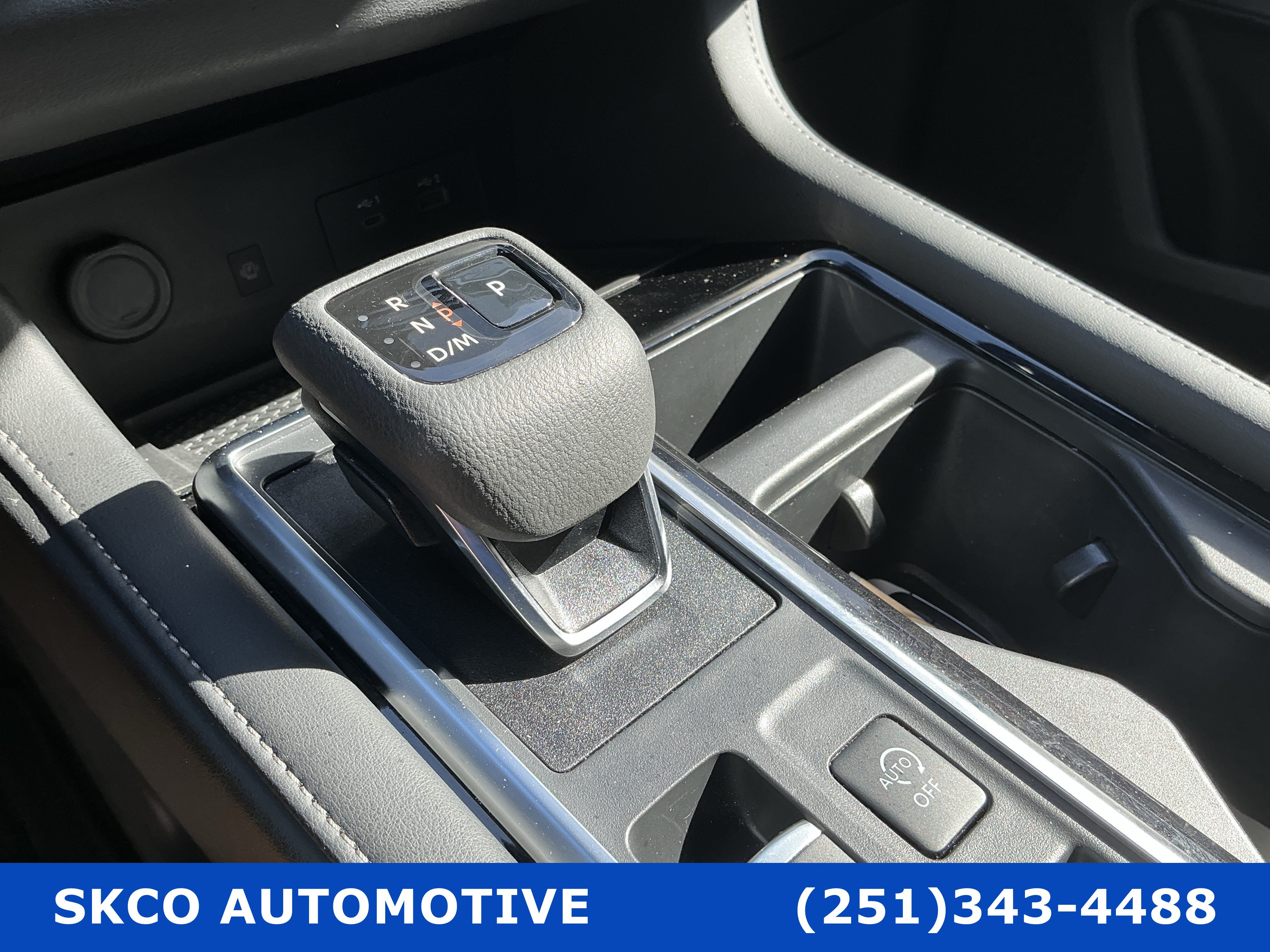 Used 2024 Nissan Pathfinder SL FWD image 23