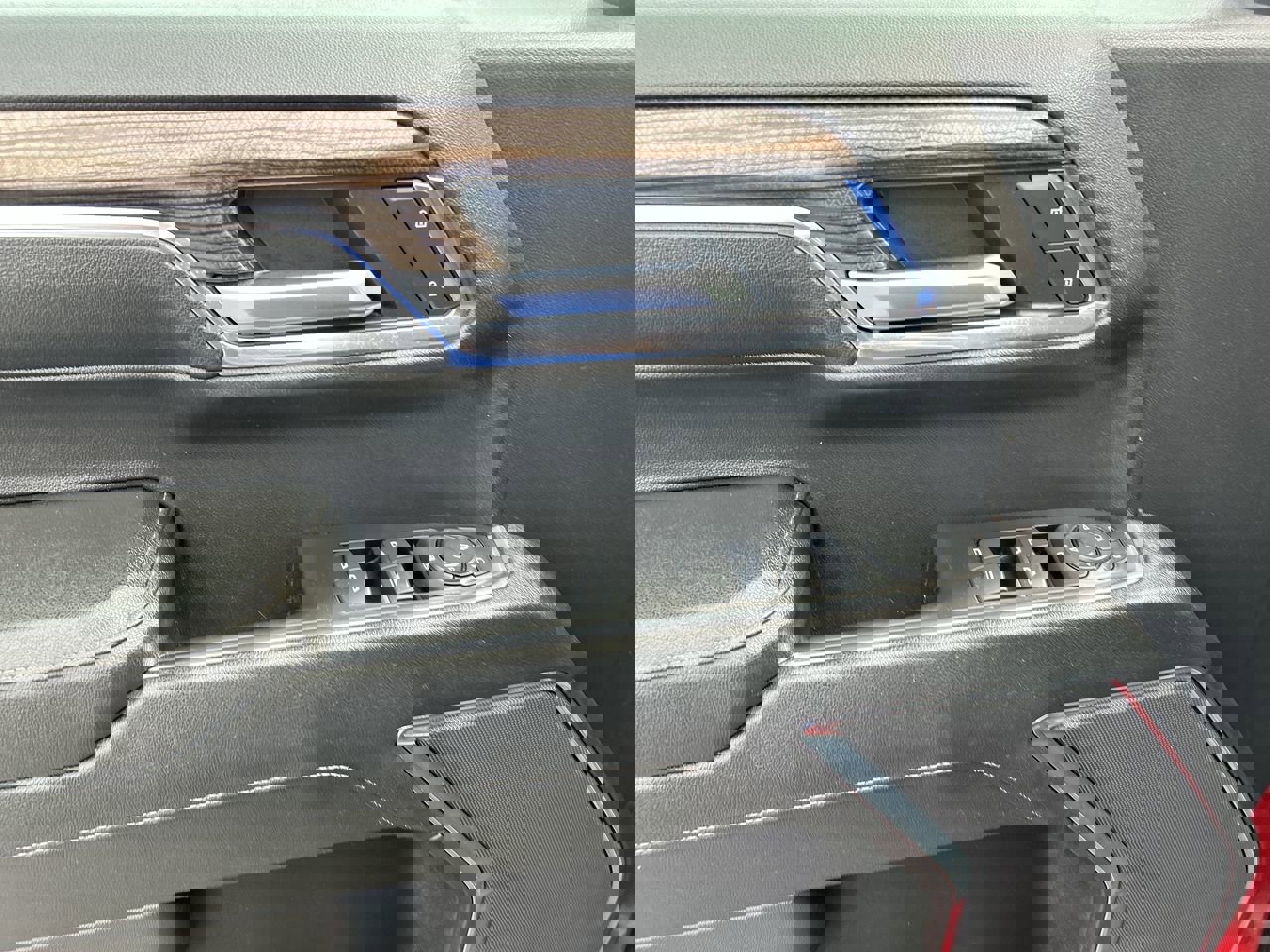 Used 2023 Chevrolet Silverado 1500 LT w/ Z71 Off-Road Package image 21