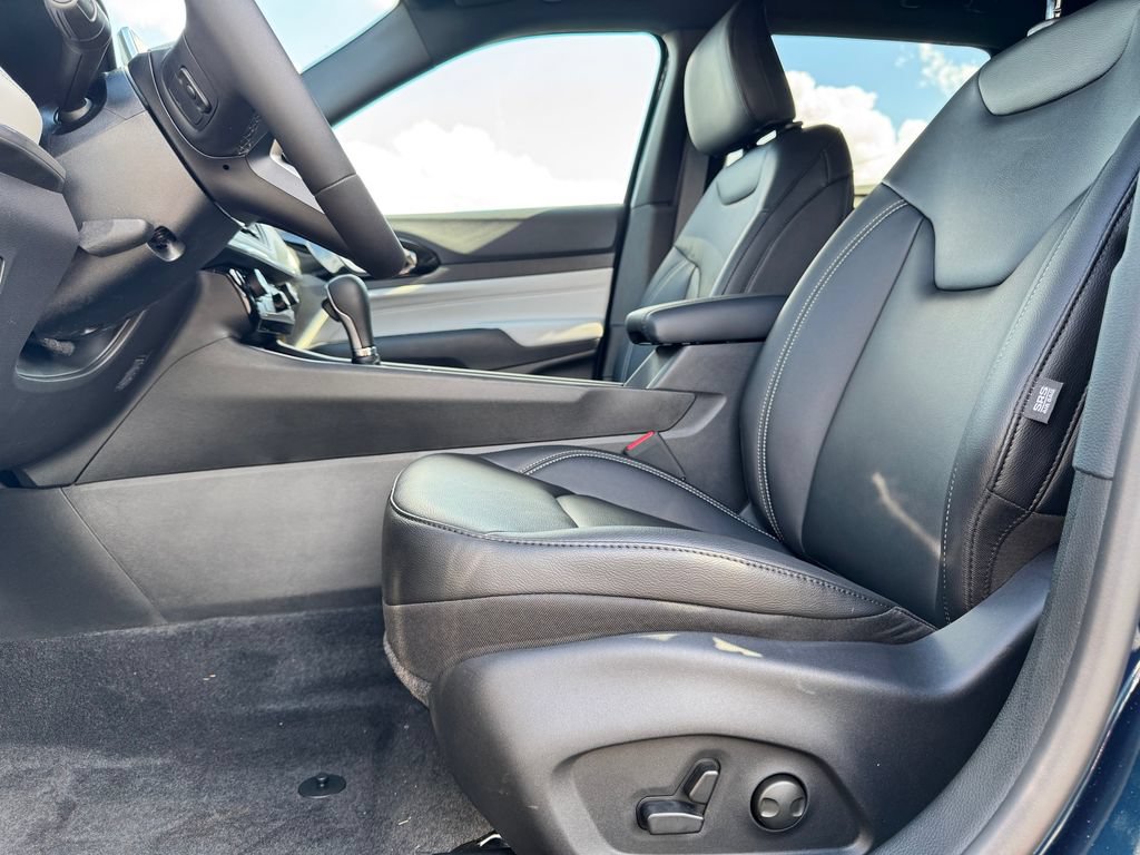 New 2026 Jeep Compass Limited AWD/4WD image 17