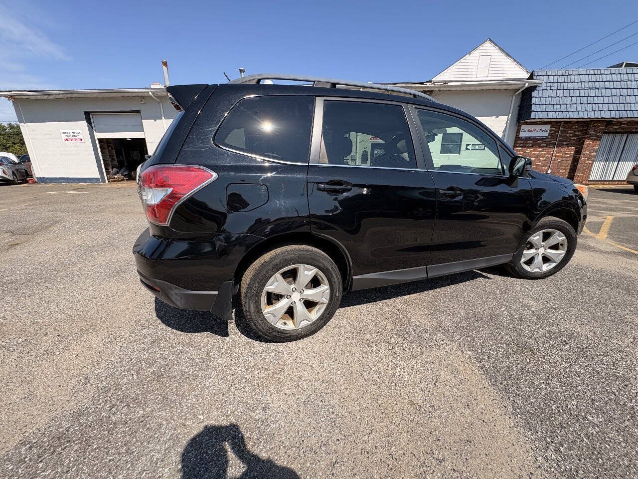 Used 2014 Subaru Forester 2.5i Touring AWD/4WD image 8