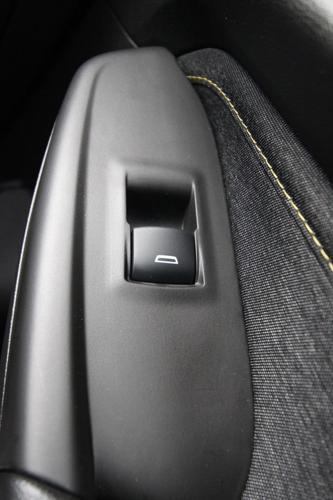 Used 2025 Chevrolet TrailBlazer ACTIV FWD image 24