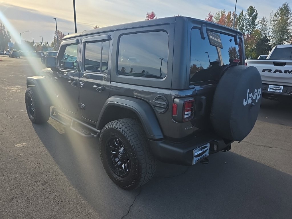 Used 2021 Jeep Wrangler Unlimited Sport AWD/4WD image 3