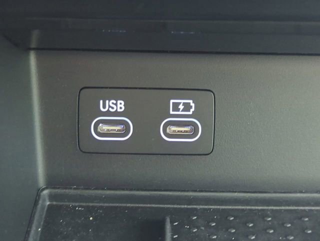 Used 2025 Genesis GV80 3.5T e-SC AWD/4WD image 27