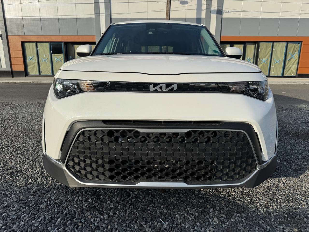 Used 2024 Kia Soul LX w/ Option Group 015 image 2