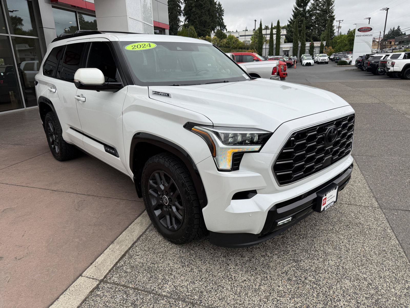 Certified 2024 Toyota Sequoia Platinum AWD/4WD image 10